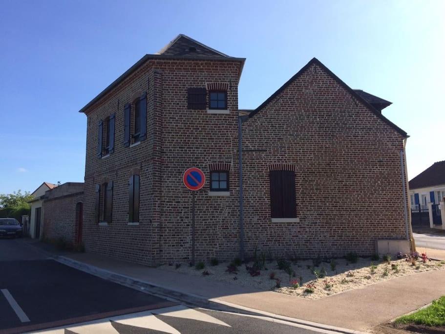 Le Clos De Beauchamp Le Bord De 2 Velos Sont Disponibles Gratuitement