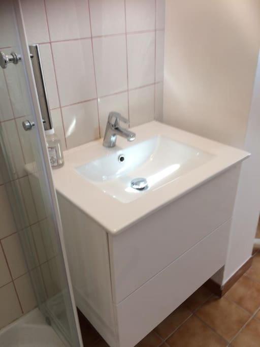 Le Clos De Beauchamp Le Bord De 2 Velos Sont Disponibles Gratuitement